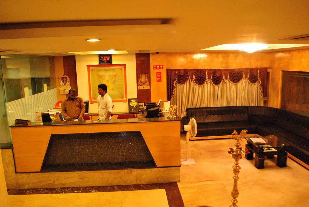 Hotel Sona'S Tiruchirappalli 外观 照片